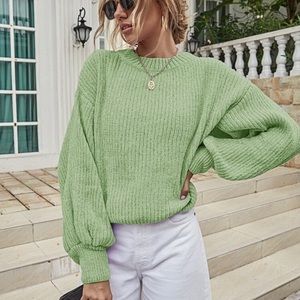 Rib knit drop shoulder green sweater (XS/S)